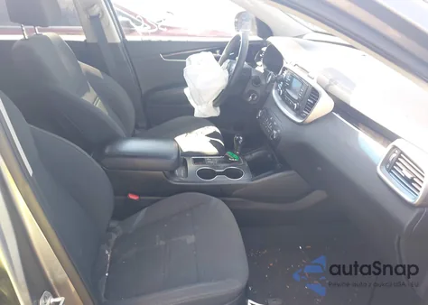 2017 Kia Sorento 2.4L Lx из США, поврежденный, VIN 5XYPG4A39HG217045